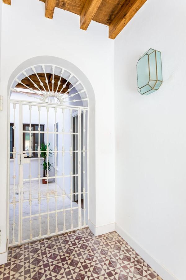 Stunning Apartment In Central Sevilla Eksteriør billede