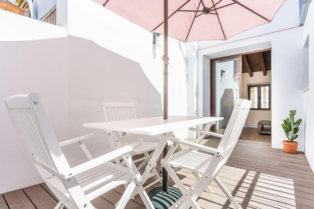 Stunning Apartment In Central Sevilla Eksteriør billede